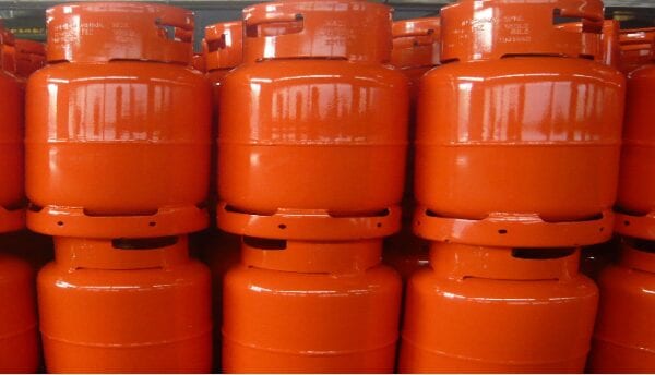GAS CYLINDERS