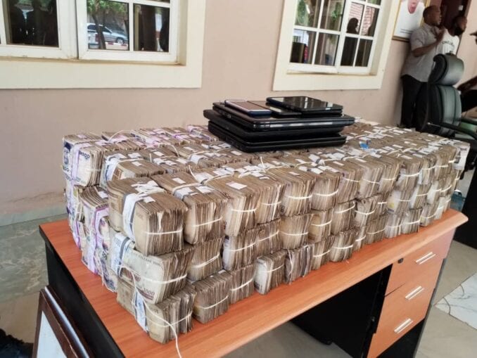 EFCC arrests Two Chinese attempting to bribe officials with Nm cash
